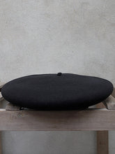 Load image into Gallery viewer, Basque Beret | Campan [9.5]
