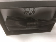 Load image into Gallery viewer, Bow Tie Black pre-tied