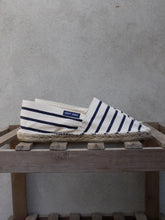 Load image into Gallery viewer, Espadrilles (Cream Stripe)