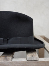 Load image into Gallery viewer, Homburg Hat (Black)