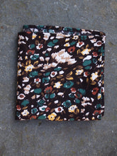 Load image into Gallery viewer, Pocket Square | Woodland (Brown)
