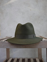 Load image into Gallery viewer, Crushable Trilby Hat (Olive)