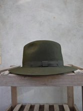 Load image into Gallery viewer, Crushable Trilby Hat (Olive)