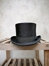 Load image into Gallery viewer, Edwardian Top Hat (Black)