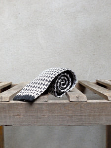 Silk Knit Tie (Houndstooth)