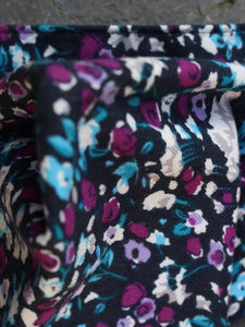 Pocket Square | Winter Berry (Indigo)