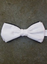 Load image into Gallery viewer, Silk Contrasting Bow Tie (White-Black)