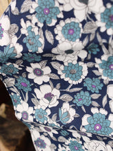 Load image into Gallery viewer, Pocket Square | Flower Bed (Cerulean)