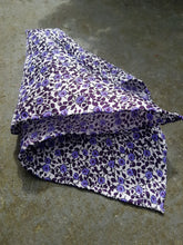 Load image into Gallery viewer, Pocket Square | Sketched Flower (Purple)
