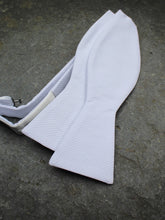 Load image into Gallery viewer, Marcella Self Tie Bow (White)