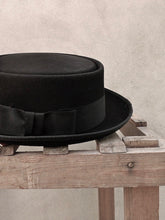 Load image into Gallery viewer, Pork Pie Hat (Black)