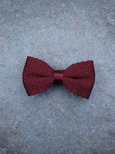 Load image into Gallery viewer, Silk Knit Bow Tie (Red)