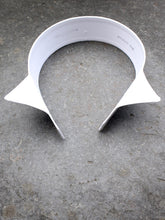 Load image into Gallery viewer, Wing Collar