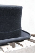 Load image into Gallery viewer, Fine Wool Top Hat (Black)